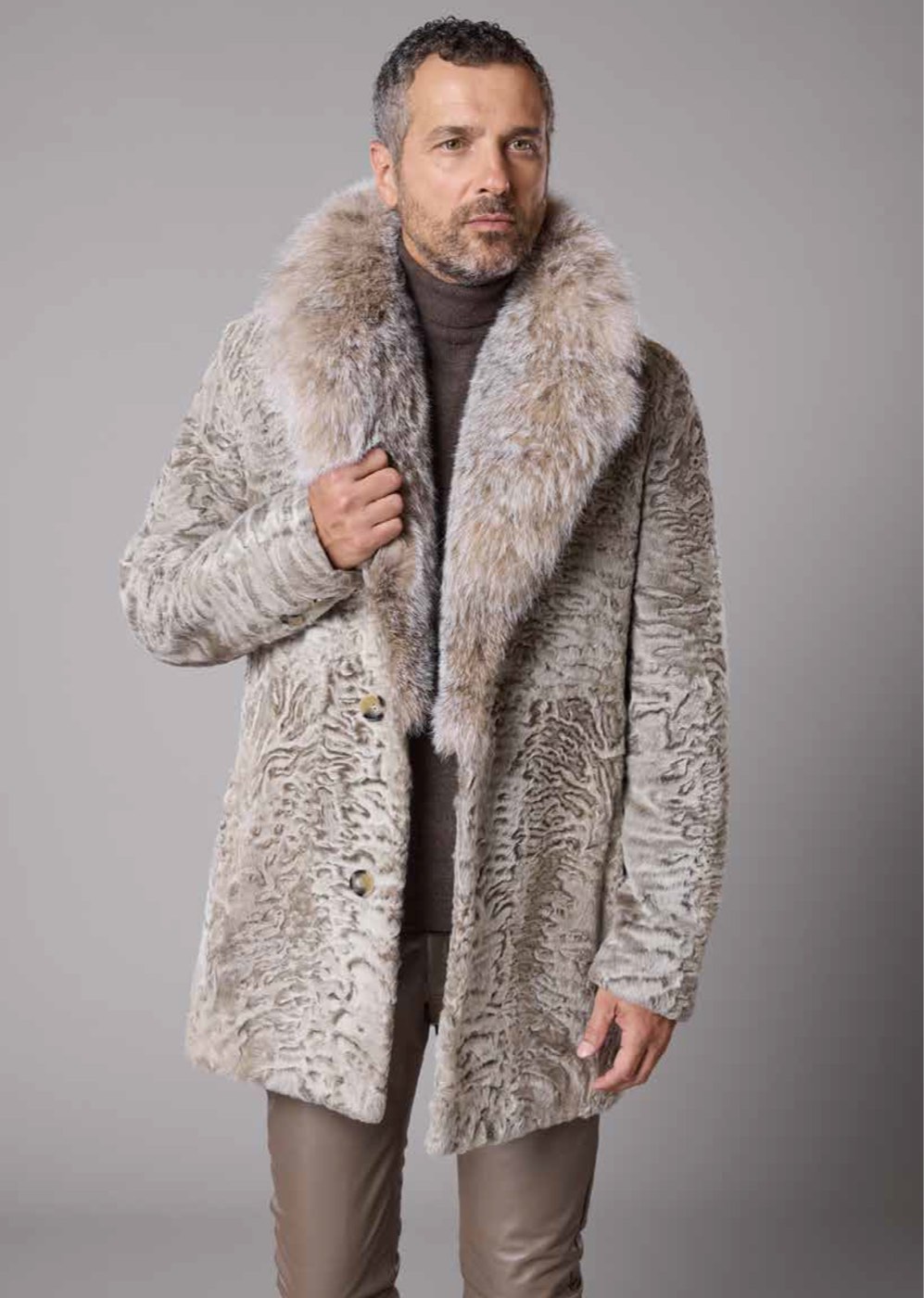 Capo in pelliccia uomo collezione 2026 — look 4